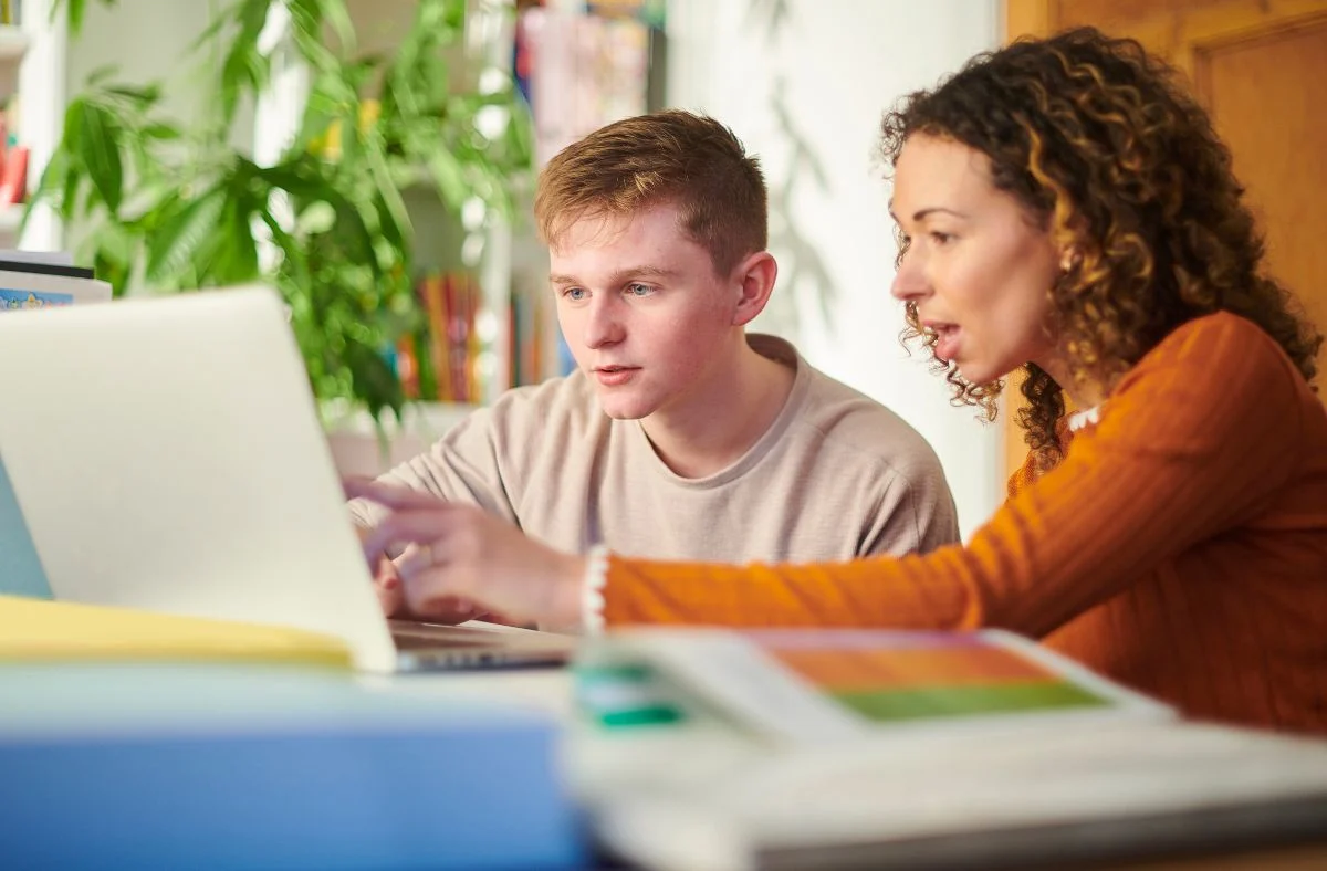 EF coaching in Alexandria VA for executive function challenges, skill development, planning, organization, and follow-through